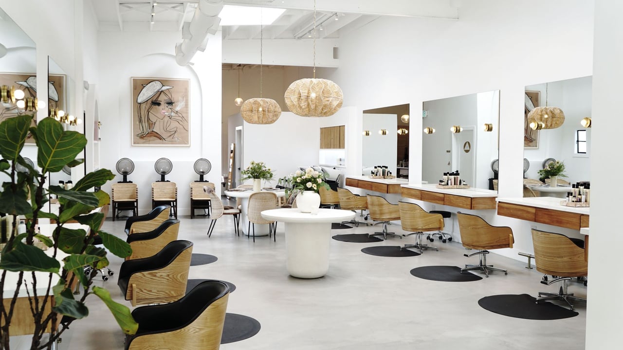The Pros and Cons of Renting Out Salon Chairs: What Every Salon Owner Should Know