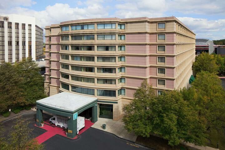 embassy-suites